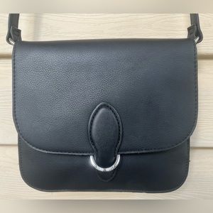 Nine West black crossbody purse